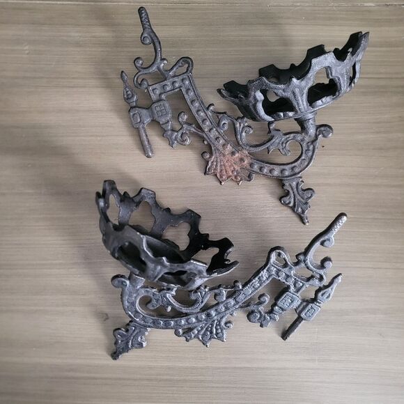 2 Victorian Goth Black Cast Iron Swing Arm Oil Lamp Candle Holder Vintage Ornate - Picture 9 of 12